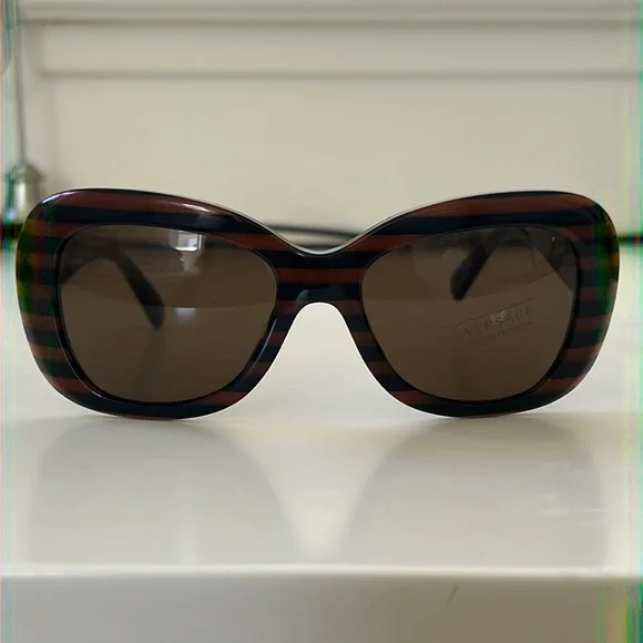 Versace | Accessories | Versace Brown Rule Black Sunglasses  display picture 1